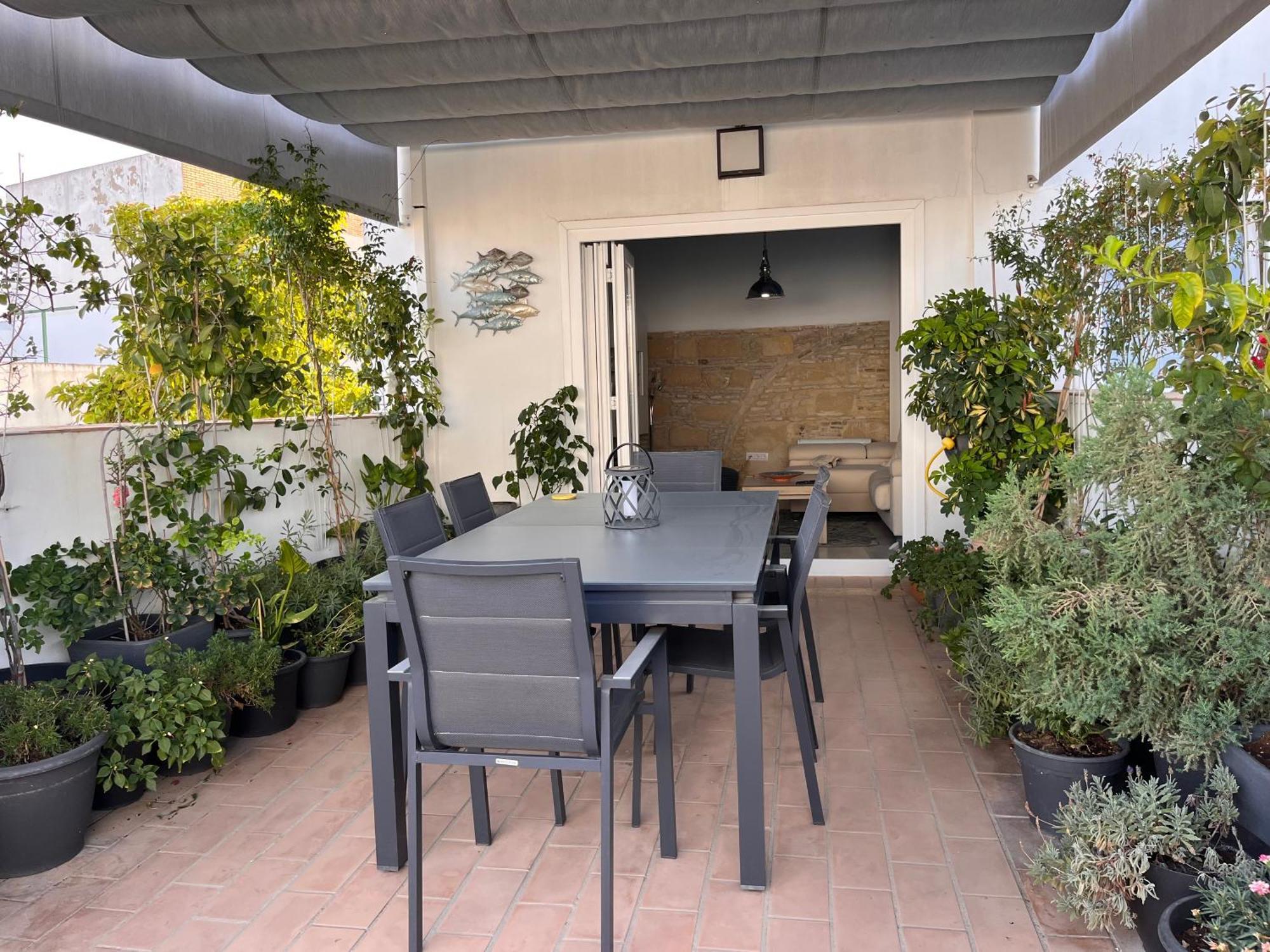 Casa Nuna Modern Loft With Private Garden Terrace * Jerez de la Frontera